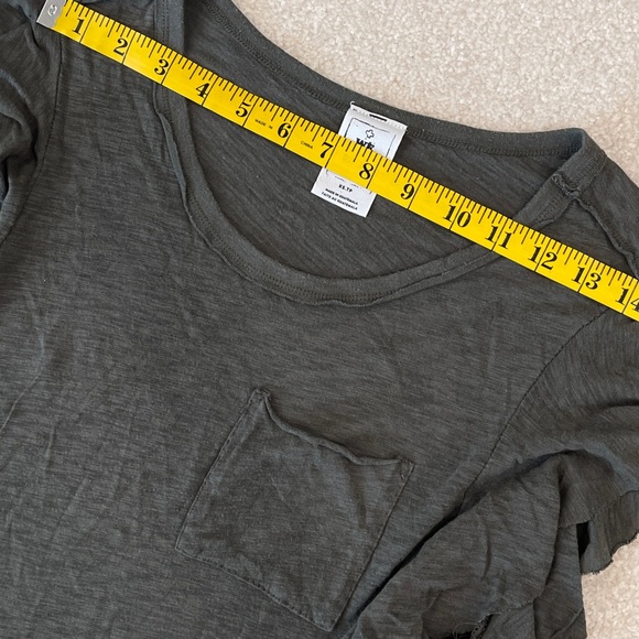✨SOLD✨Free People T-Shirts (2 Tops)! - Picture 5 of 11